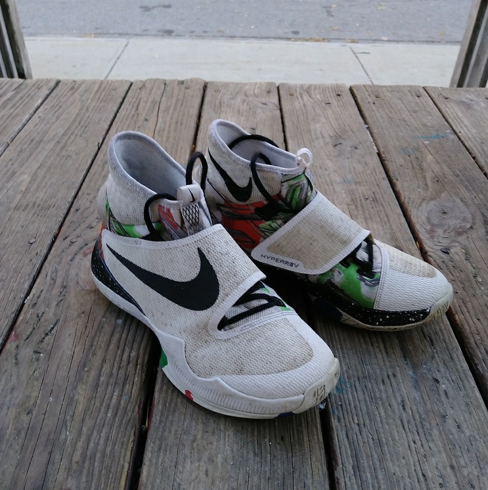 Nike limited edition Hyper Rev 2015 zoom